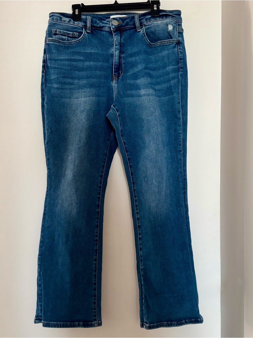 Like New Vervet LA Factory Distressed Jeans Size 18W